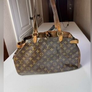 Louis Vuitton Monogram Canvas Shoulder Bag with Tan Trim